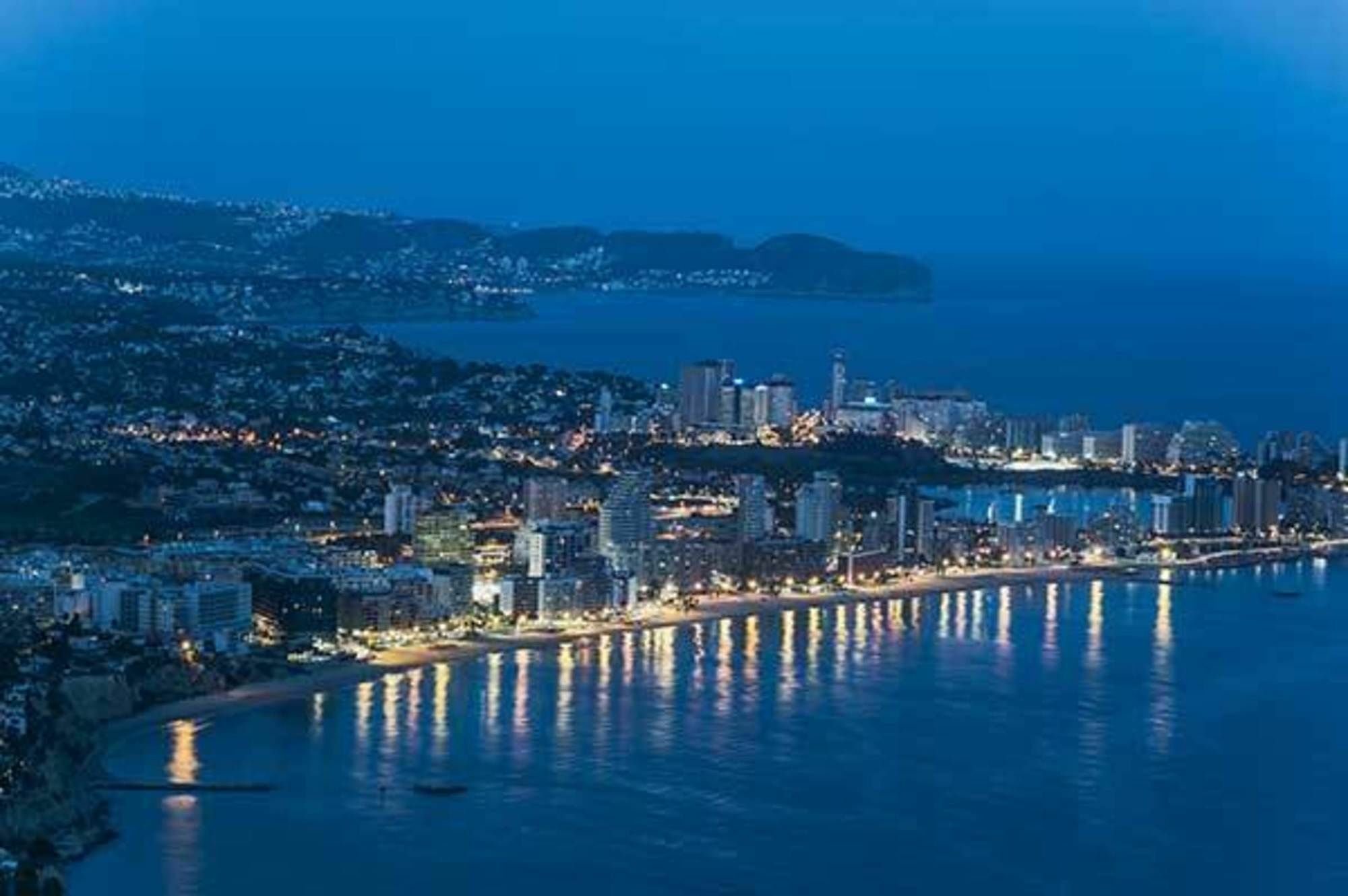 In Alicante 103820 By Mo Apartamento