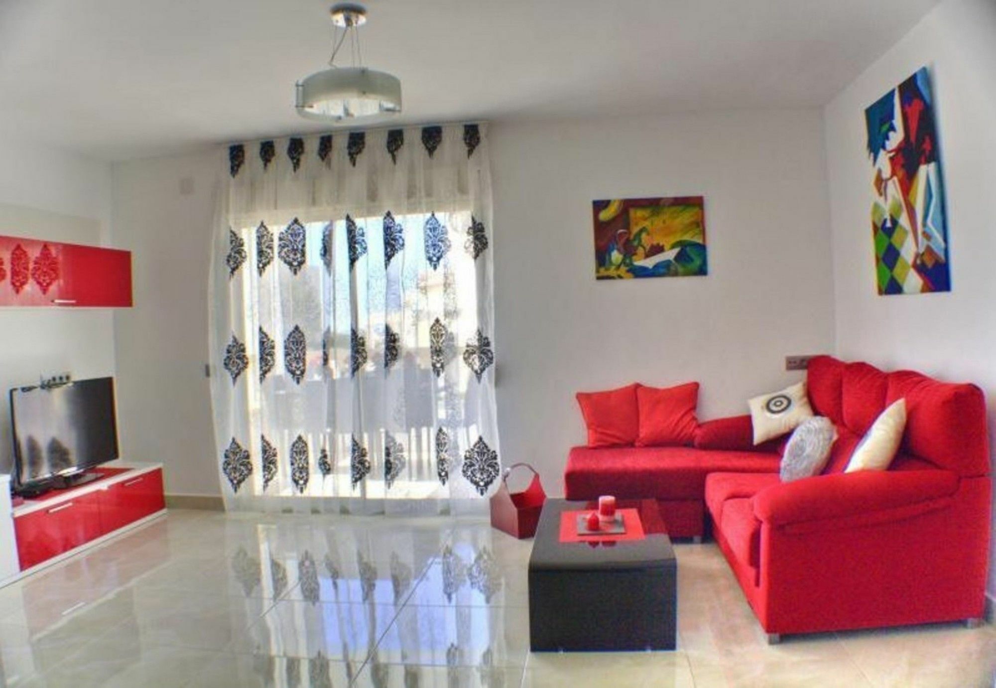 In Alicante 103820 By Mo Calpe