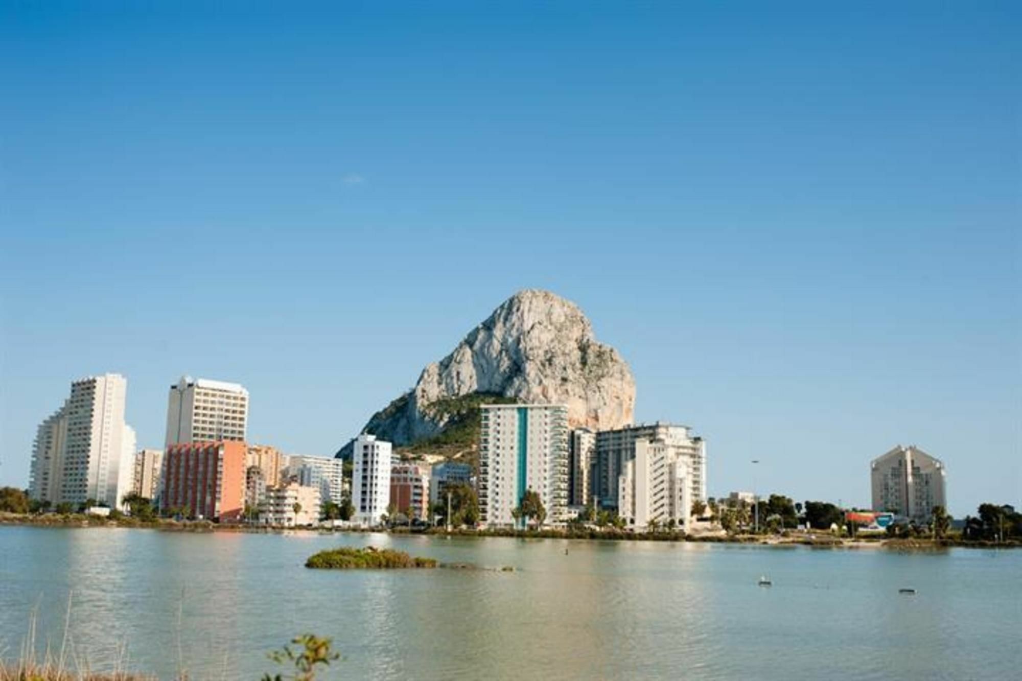 In Alicante 103820 By Mo Apartamento
